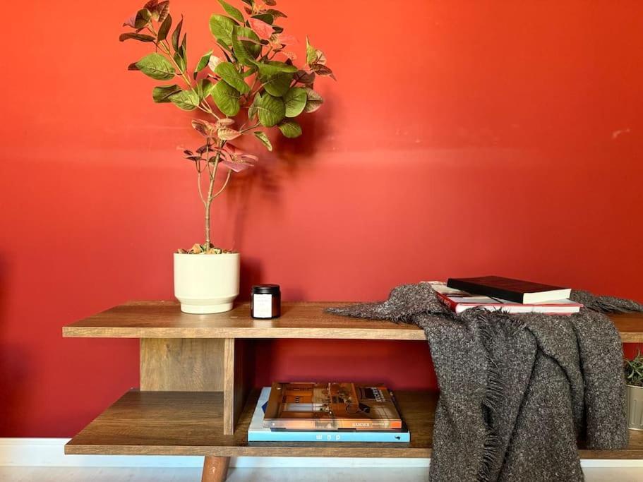 Red Currant - Apartment